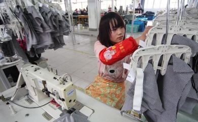 縫紉工成“香餑餑”，服裝廠老板如何破局招人留人困局？
